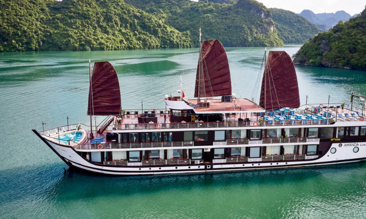 Amanda Luxury Cruise