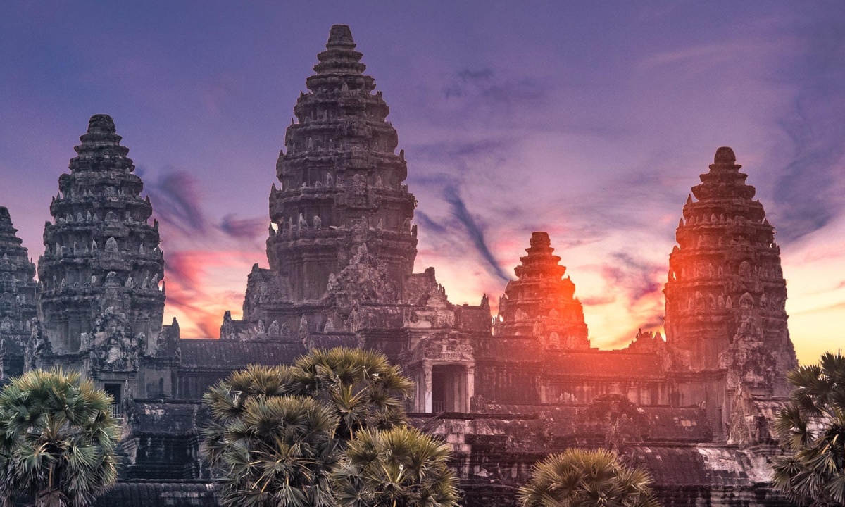 9 Days Angkor Temples & Northern Vietnam Escape