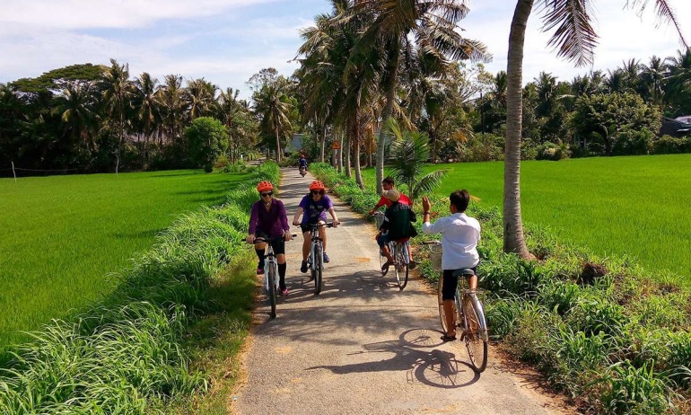 4 Days Biking in the Mekong Delta