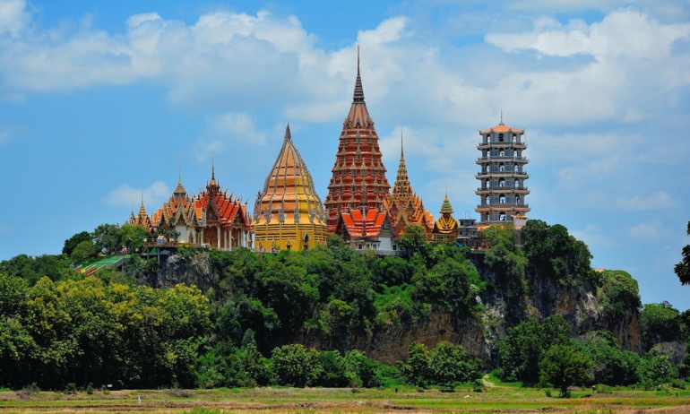 13 Days Ultimate Family Trip to Thailand and Vietnam